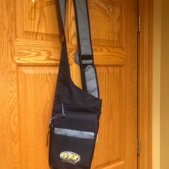 Vintage Disney Donald Duck Crossbody Bag - Picture 6 of 16